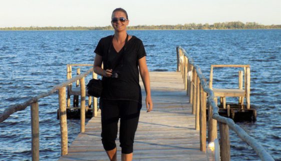 Marina auf dem Steg