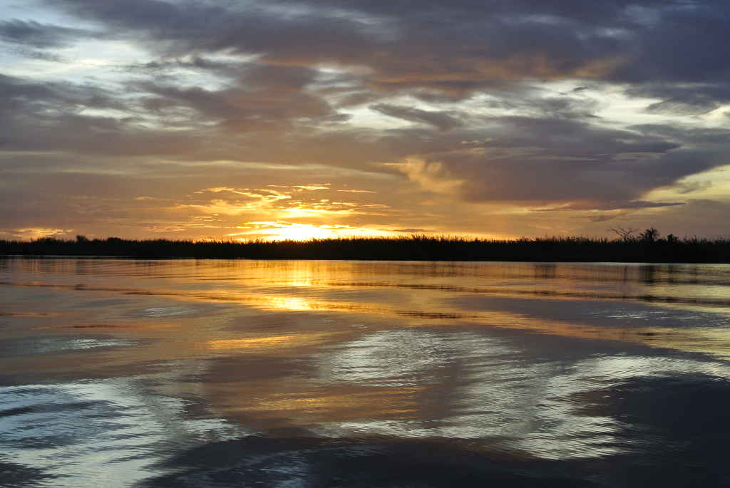 Chobe River Sonnenuntergang Chobe River Sonnenuntergang