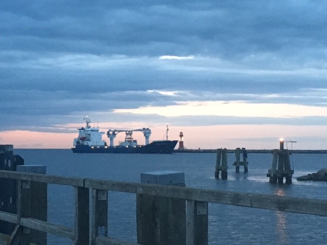 Warnemünde am Abend