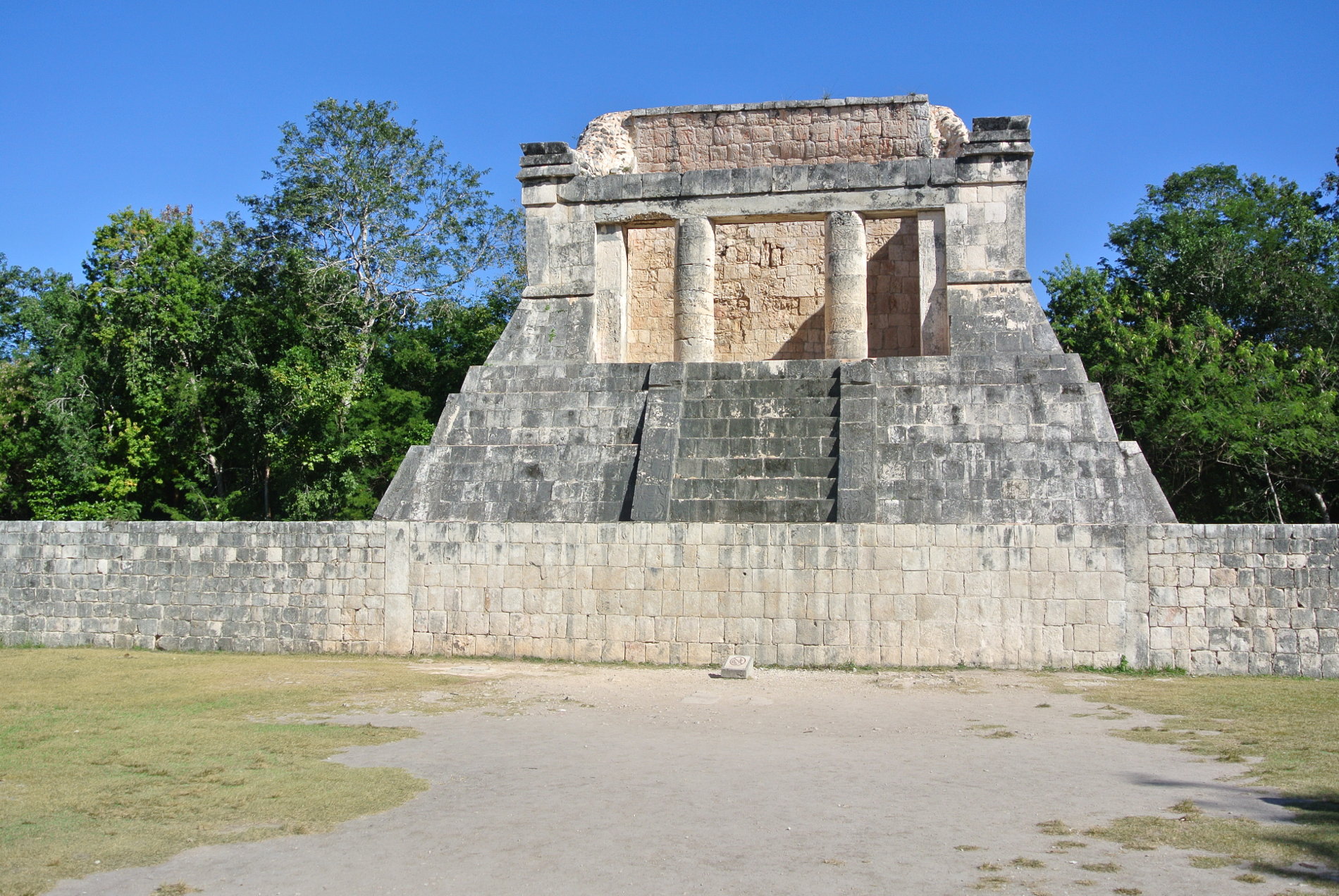 MS WellTravel Chichen Itza Spielfeld Sitze