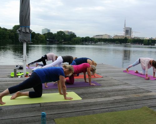 7:30 Uhr Yoga am Morgen