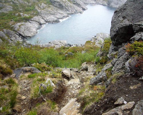 Landschaft bei Wandertour von Nesland zum Nußfjord