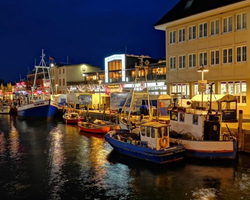 Nachtspaziergang am Hafen