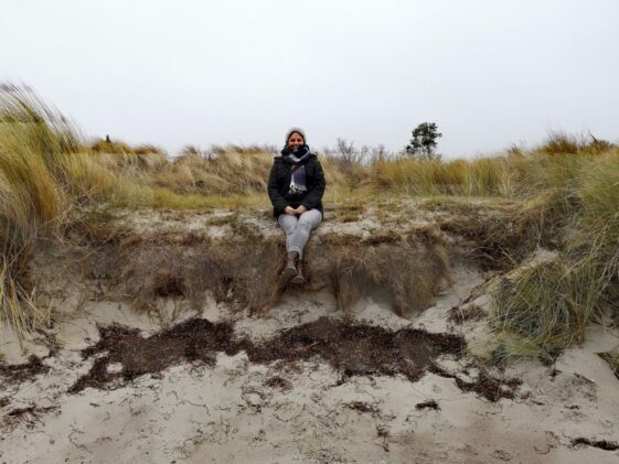 Auszeit an der Ostsee - Insel Poel Marina sitzt am Ostseestrand der Insel Poel