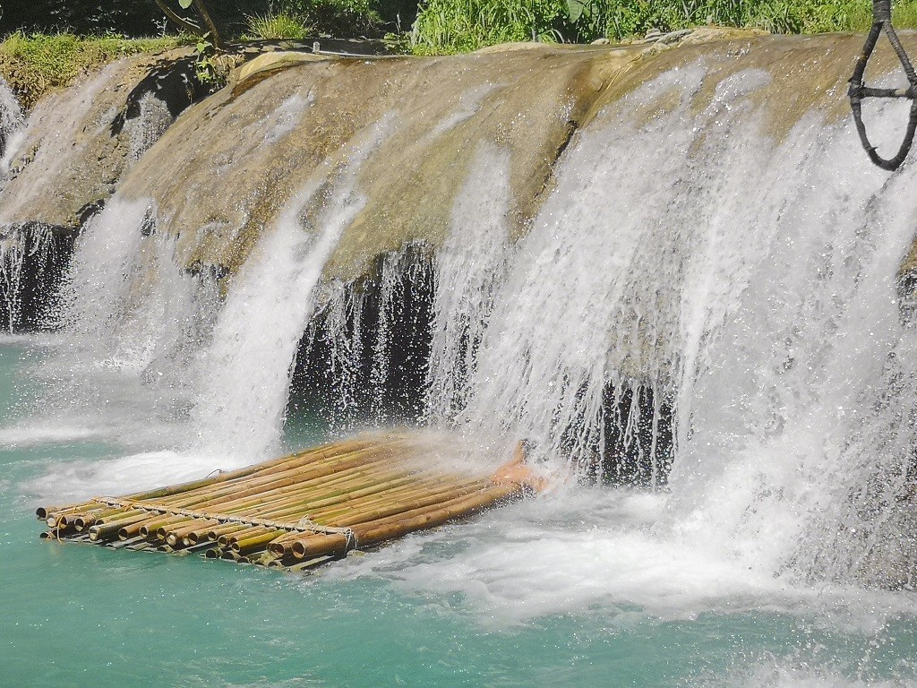 Cambugahay Falls