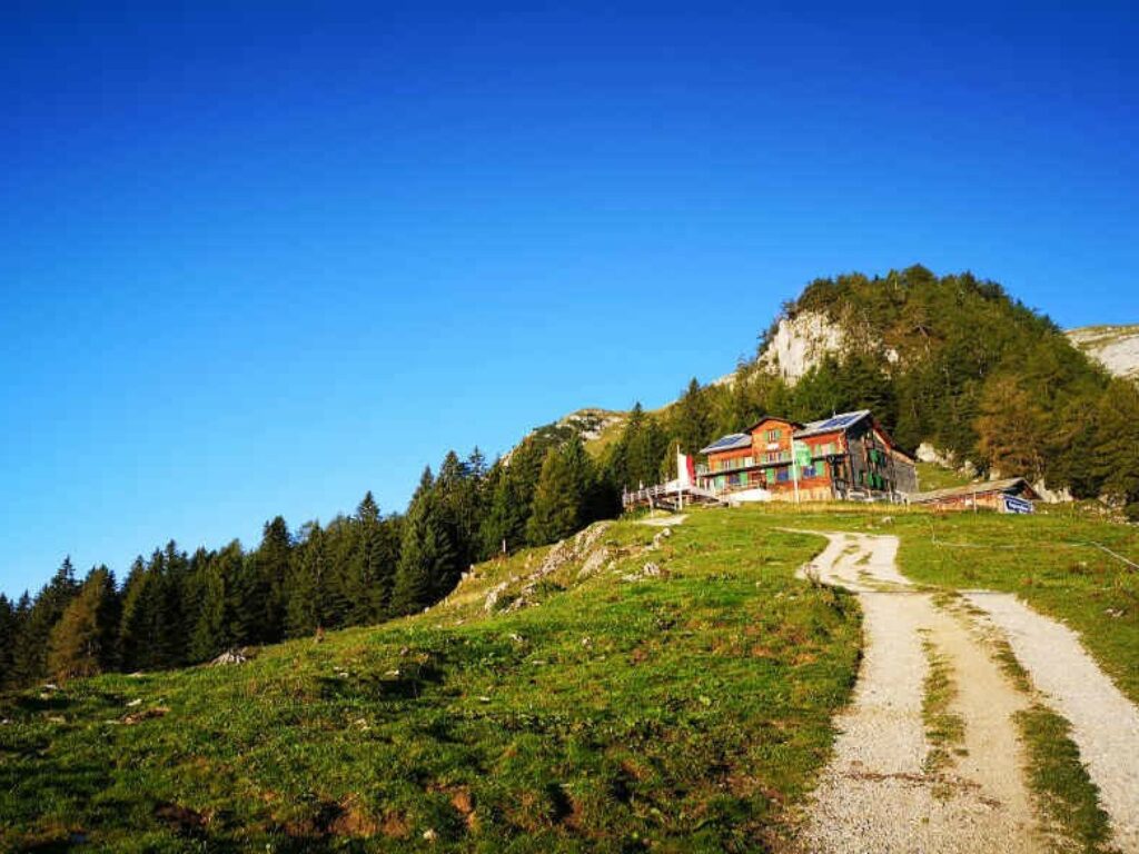 Hüttenwanderung Tipps: Übernachtung in einer Hütte