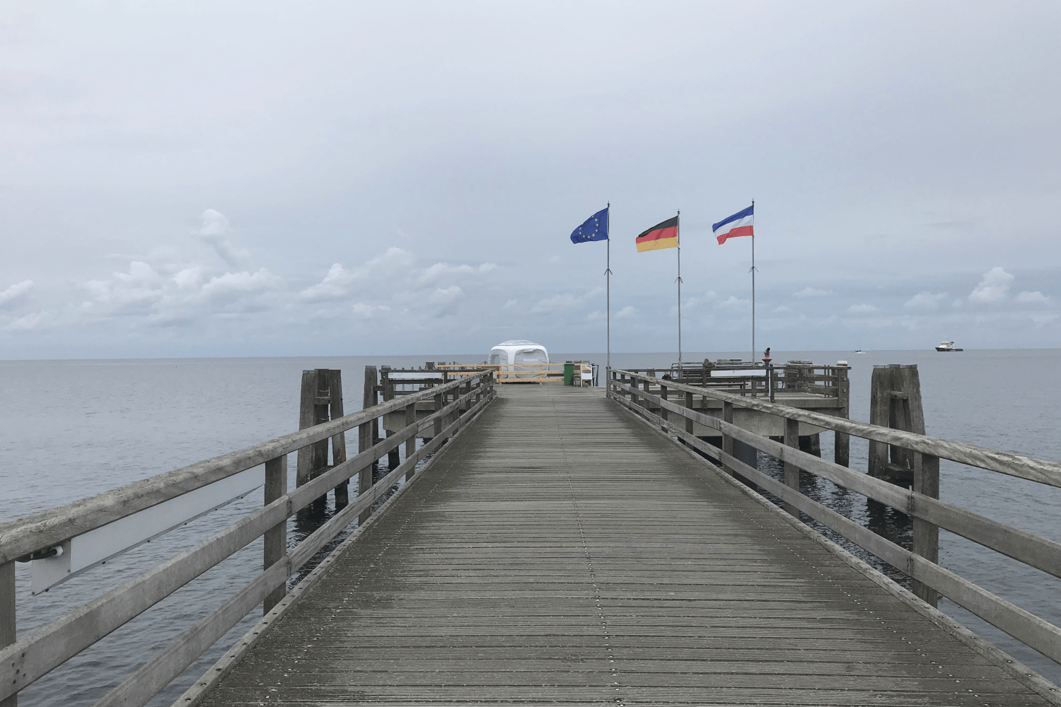 Ostsee Urlaub Tipps: Seebrücke Großenbrode ©Ria on Tour