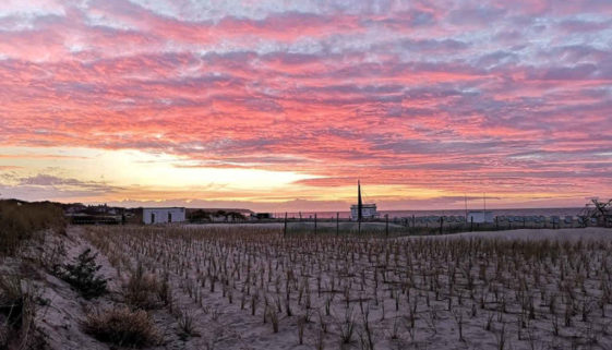 Ostseetipps in Mecklenburg-Vorpommern - Sonnenuntergang Warnemünde