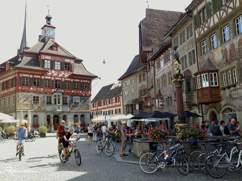 Stein am Rhein, an der Grenze Schweiz/ Deutschland kurz vorm Bodensee ©Radelmädchen