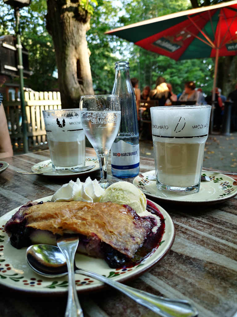 Schäfer`s Ruh Blaubeer Strudel