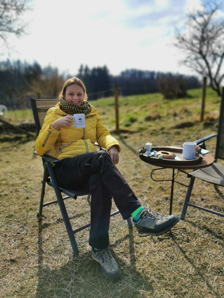 Picknick auf Alpaka-Wiese 