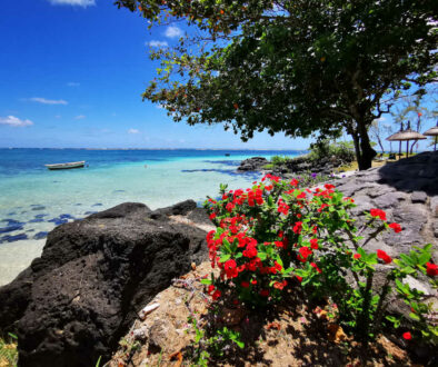 Mauritius Erholung am Strand - Yoga im Urlaub