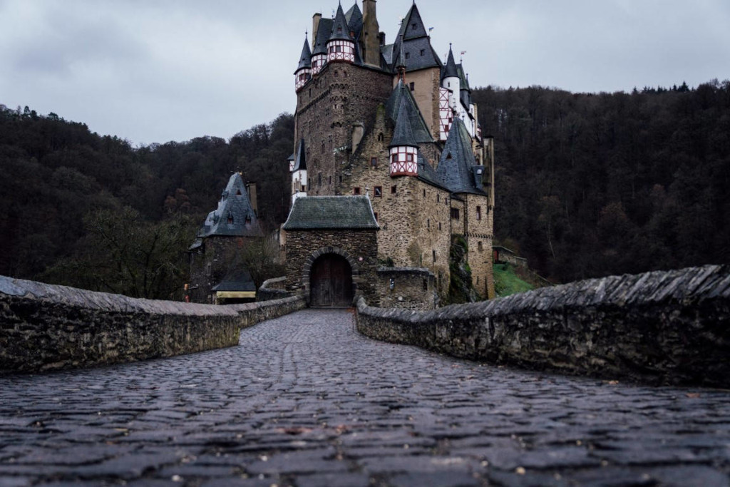 Burg Eltz ©Beforewedie