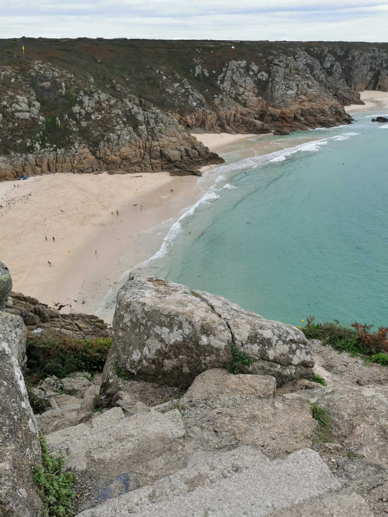 Vom Minack Theatre Blick auf Porthcurno